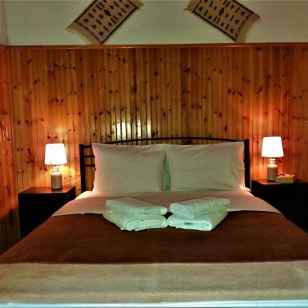 Hotel Acropolis メツォヴォ エクステリア 写真